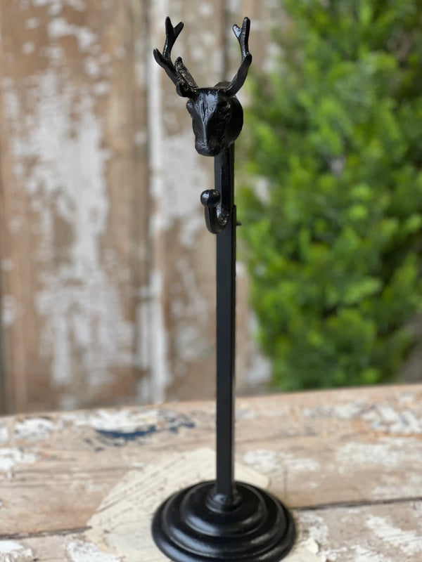 Blitzen Wreath Holder | 21.5"