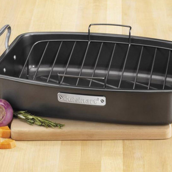 Roasting And Lasagna Pans 17" x 13" Nonstick Roaster with V-Rack Cuisinart