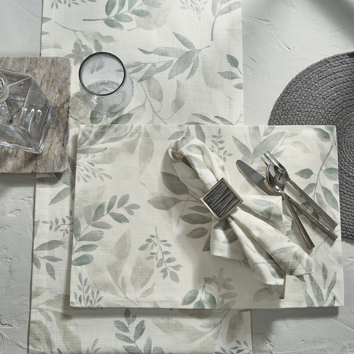 Placemats & Chargers