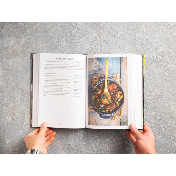 Cast Iron - The Ultimate Cookbook by Rachael Narins