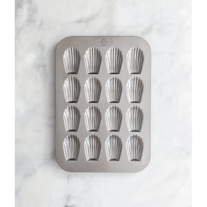 Madeleine Pan - 16 Cavity