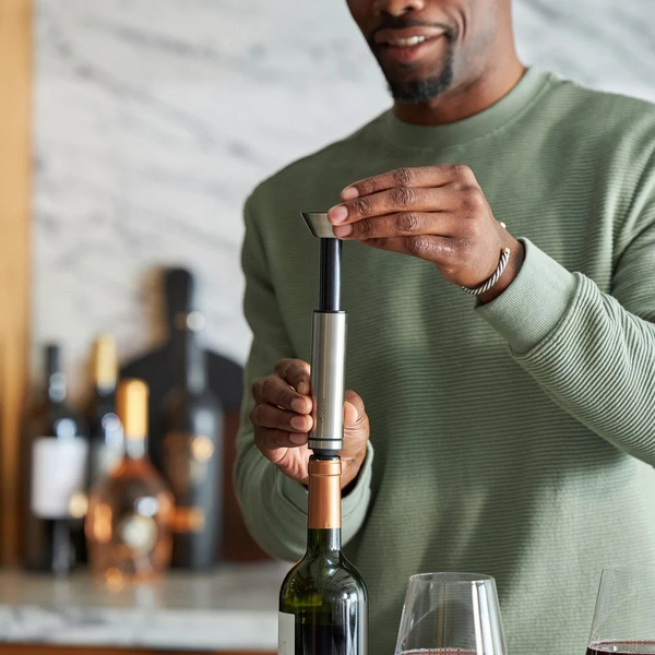Rabbit Vacuum Wine Pump & Stoppers