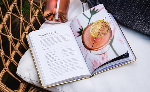 Bubbly: A Collection of Champagne and Sparkling Cocktails by Colleen Jeffers