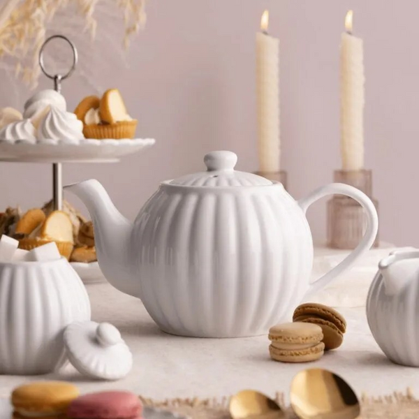 Price & Kensington Luxe 6 Cup Teapot with Ribbing - Choose White or Bluebell