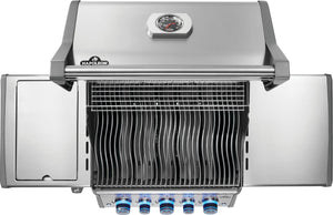 Napoleon Rogue Pro-S 425 with Infrared Side Rear Burner