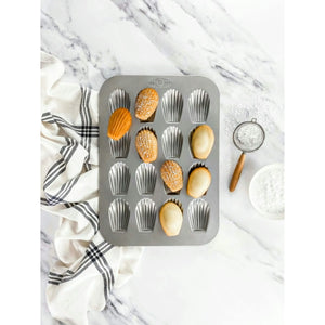 Madeleine Pan - 16 Cavity