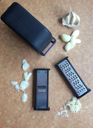 Microplane Garlic Mincer and Slicer Set