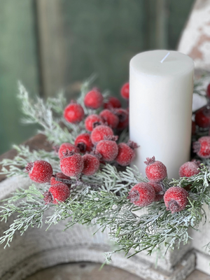 Sugared Berry Winter Candle Ring