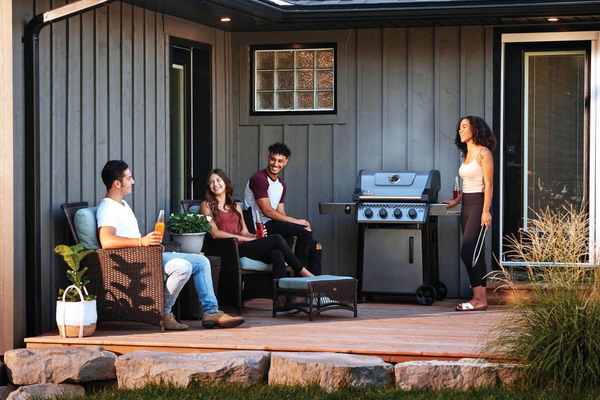 Freestyle 425 Grill - Choose Propane or Natural Gas