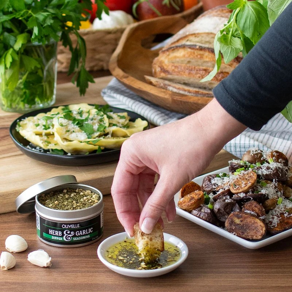 Herb & Garlic Dipper and Seasoning by Olivelle