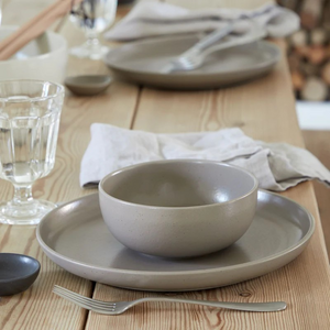 Costa Nova - Pacifica Chestnut Collection Dinnerware