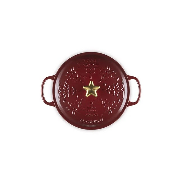 Noël Collection Holiday Tree Signature Round Dutch Oven (4.5QT) with Gold Star Knob by Le Creuset