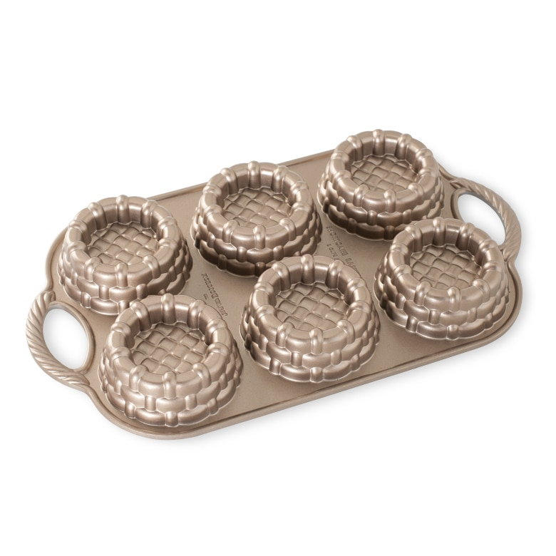 Nordic Ware 6 Cup Ruffled Medallion Dessert Mold