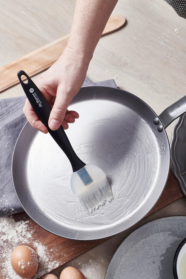 10.25" MINERAL B Carbon Steel Crepe & Tortilla Pan De Buyer
