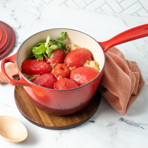 Le Creuset, Cerise, 2.25qt., Signature Saucepan