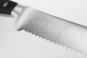 Classic 9" Double-Serrated Bread Knife