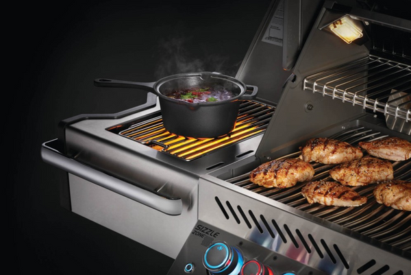 Cast Iron Sauce Pan with Life