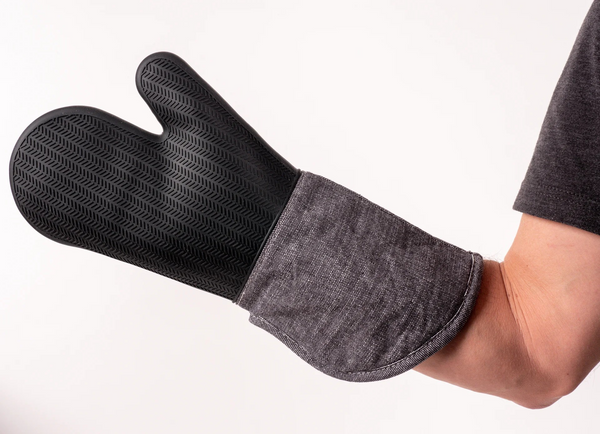 Strada Silicone Oven Mitt - Black