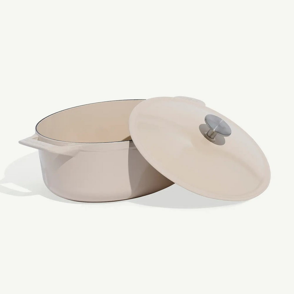 Enameled Cast Iron Oval Dutch Oven 7.5 Qt white