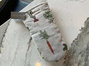 Oven Mitt Sophie Allport