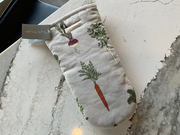 Oven Mitt Sophie Allport