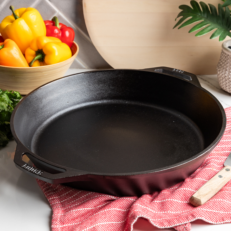 15" Skillet W/ Dual Handles