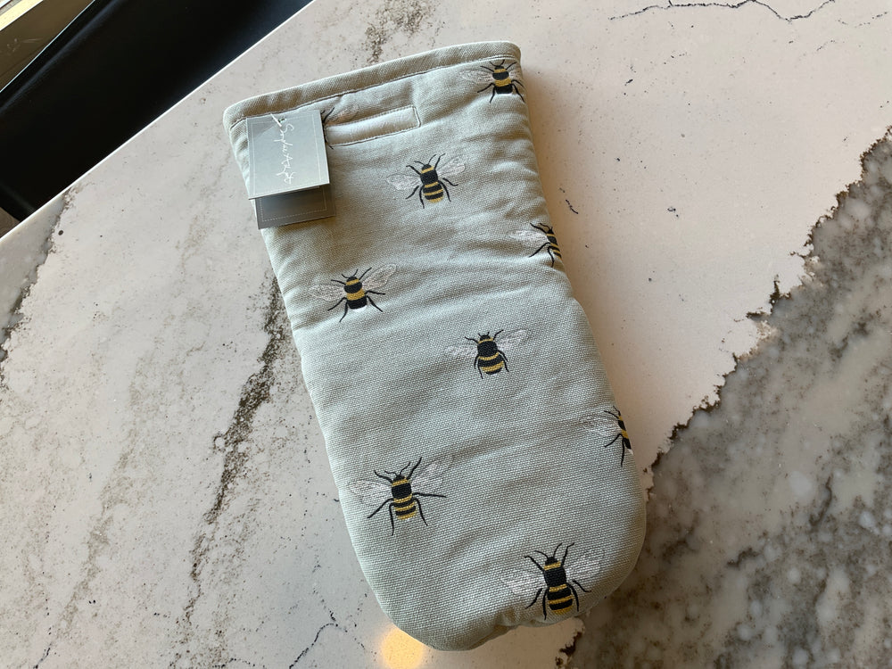 Oven Mitt Sophie Allport