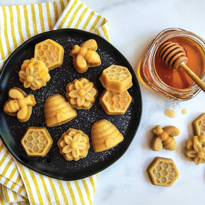 Nordic Ware Busy Bee Bitelet Pan