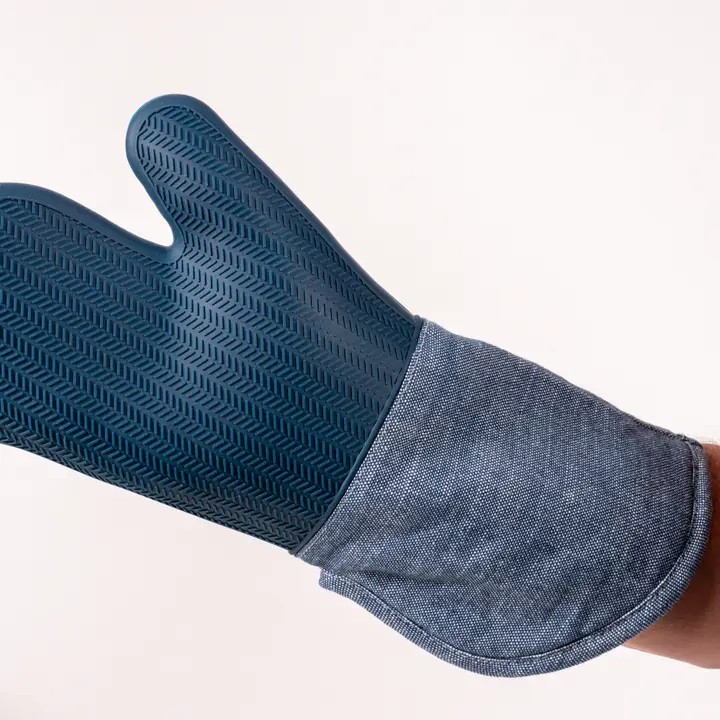 Strada Silicone Oven Mitt - Blue