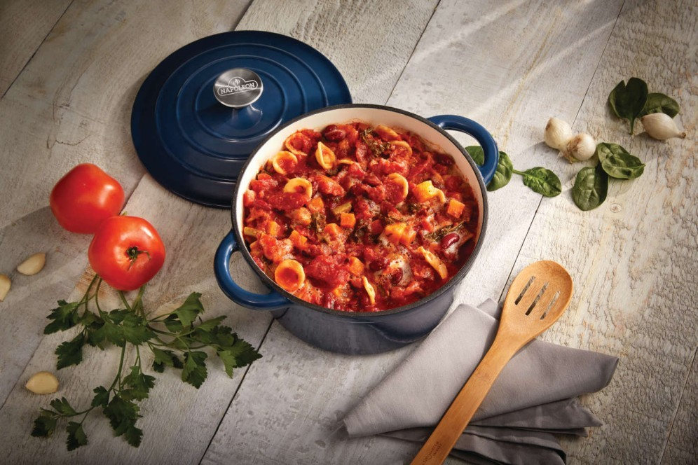 Cast Iron Round Casserole Dish 4.5QT