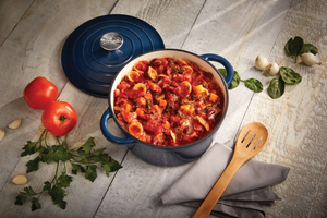 Cast Iron Round Casserole Dish 4.5QT