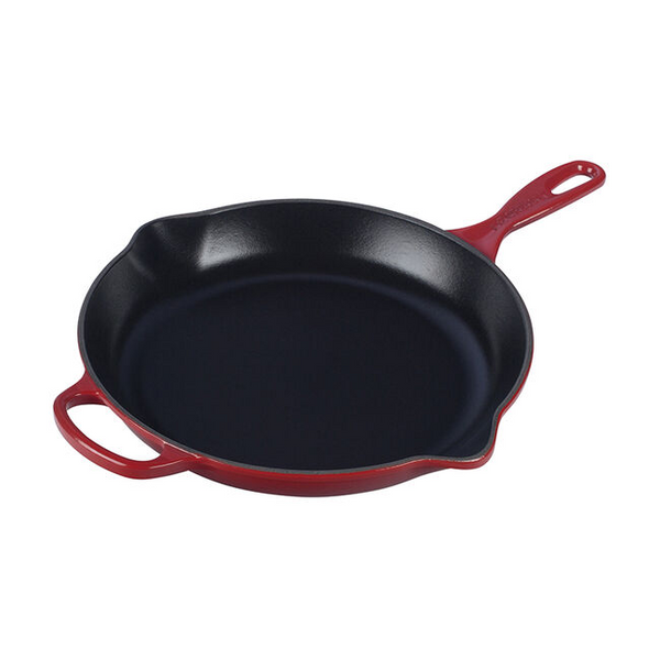 Le Creuset, Cerise, 11.75" (2.375qt.), Signature Round Skillet