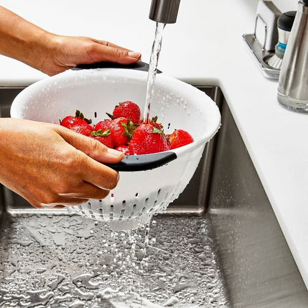 Plastic Colander OXO