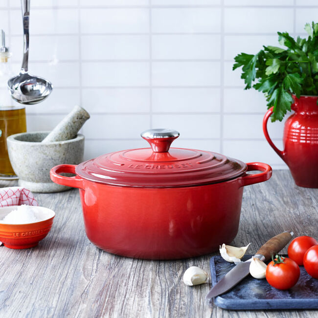 Le Creuset, Cerise, 5.5qt., Signature Round Dutch Oven