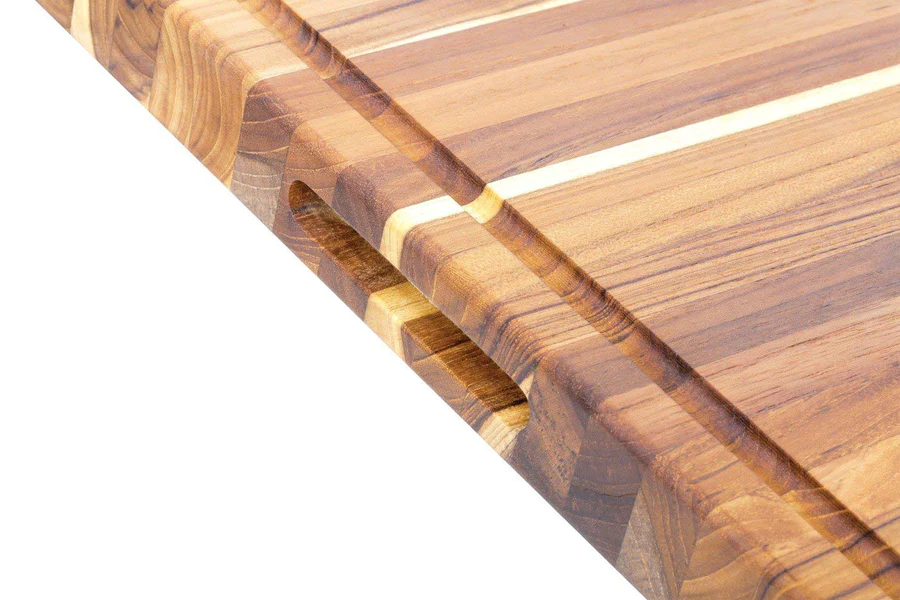 Traditional Carving Board w/ Juice Canal (XL)