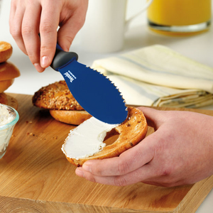 Comfort Grip Bagel Knife - 5.5"