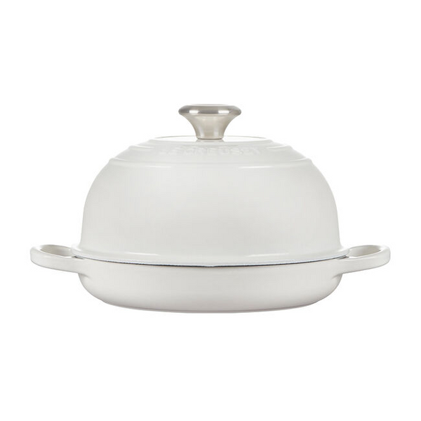 Le Creuset, White, 9.5" (1.75qt.), Signature Bread Oven
