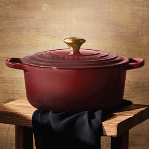 Le Creuset, Rhone, 5.5qt., Signature Round Dutch Oven