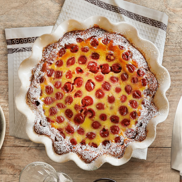Clay Deep Ruffled Pie Dish