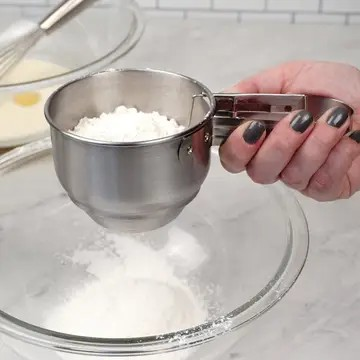 Vintage Sifter - 1 Cup