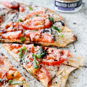 Roasted Garlic Infused Sea Salt by Olivelle