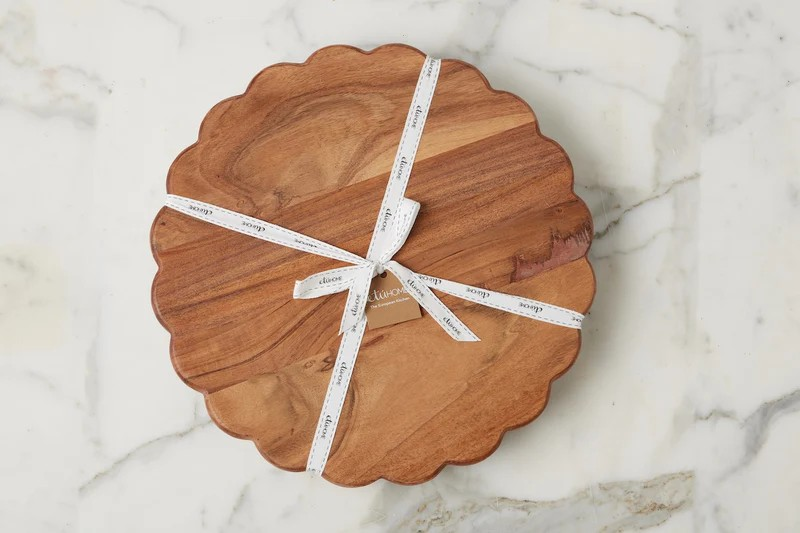 Elegant Scallop Footed Trivet Riser - Choose Small or Large