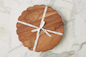 Elegant Scallop Footed Trivet Riser - Choose Small or Large