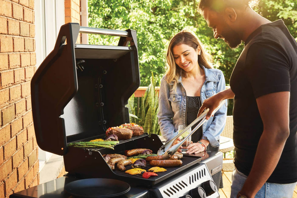 Freestyle 365 Grill - Choose Propane or Natural Gas