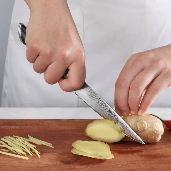 KURO 5" Serrated Utility Knife by Cangshan