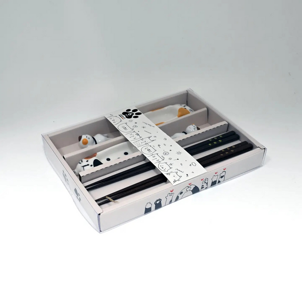 Cutie Cat 6 Piece Chopsticks Sauce Dish and Rest Gift Set